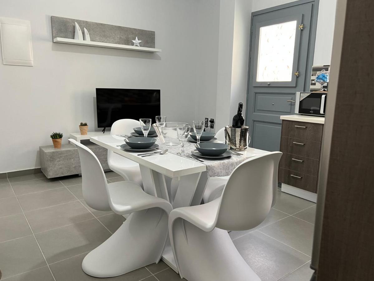 Thania'S House ,4 Minutes From The Center Of Hermoulis Ermoupoli Bagian luar foto